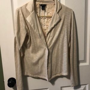 Lightweight jacket